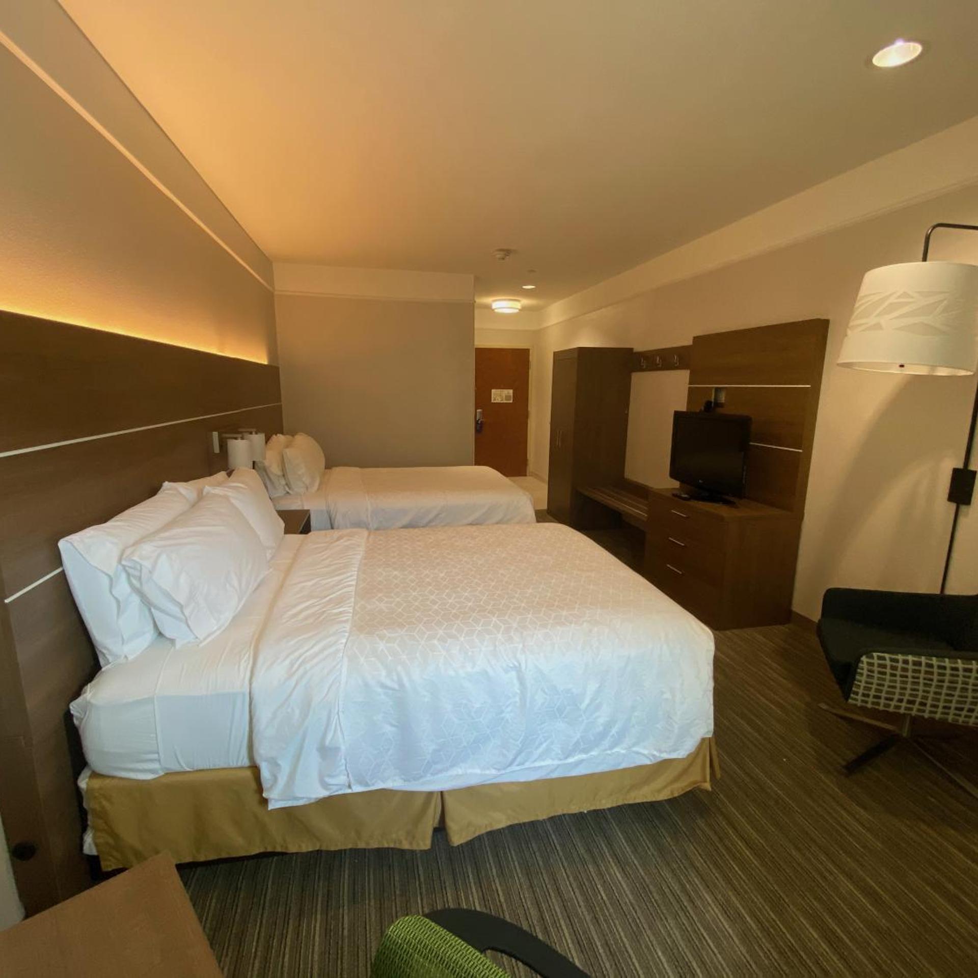 holiday inn express and suites galveston west seawall