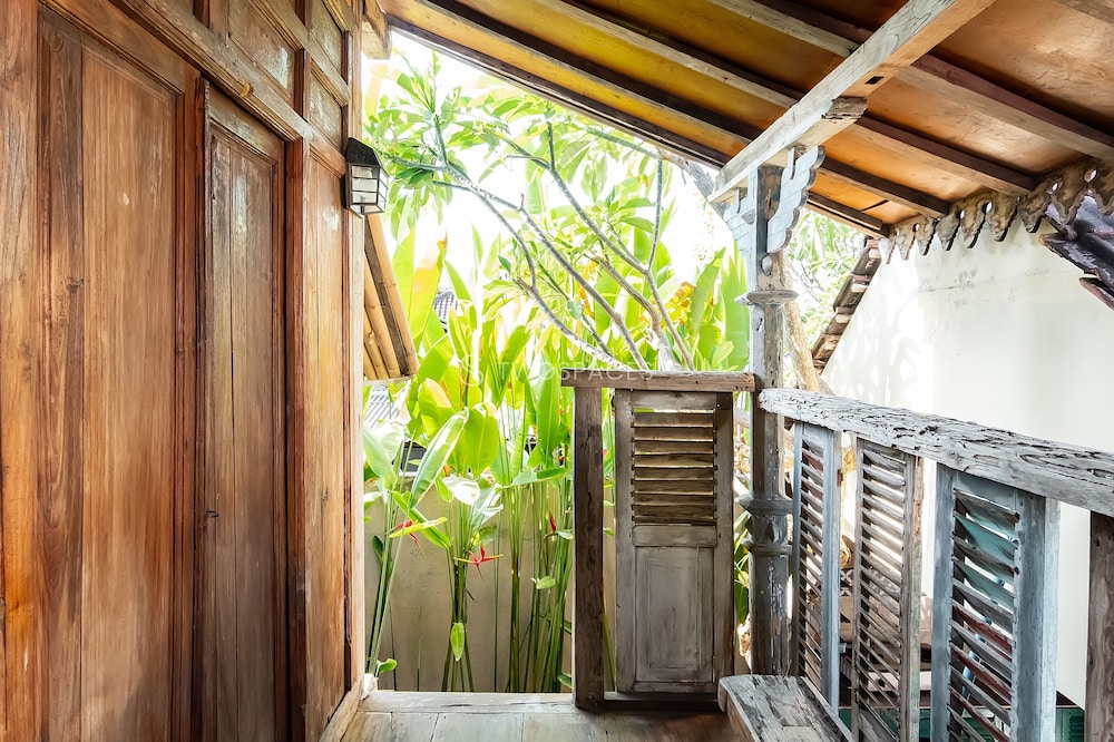 kayu beach villa nusa dua beach