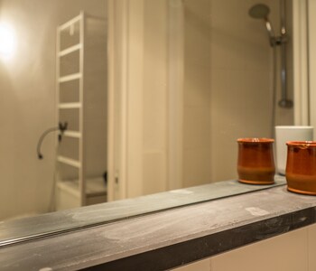 rundanina village life studio