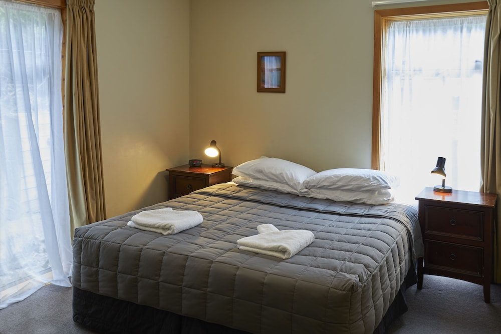 aoraki mount cook alpine lodge