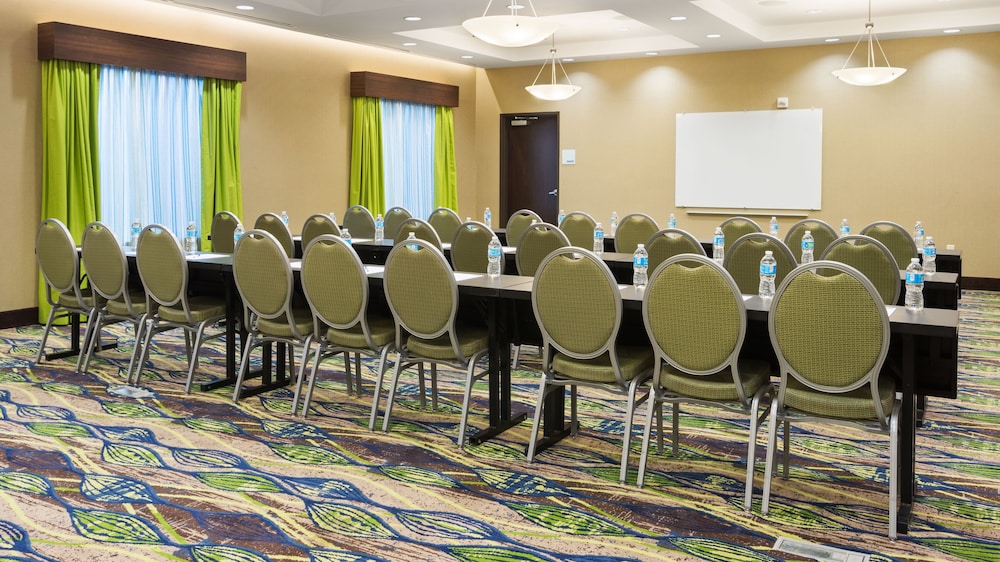 holiday inn express and suites midland south i 20 by ihg