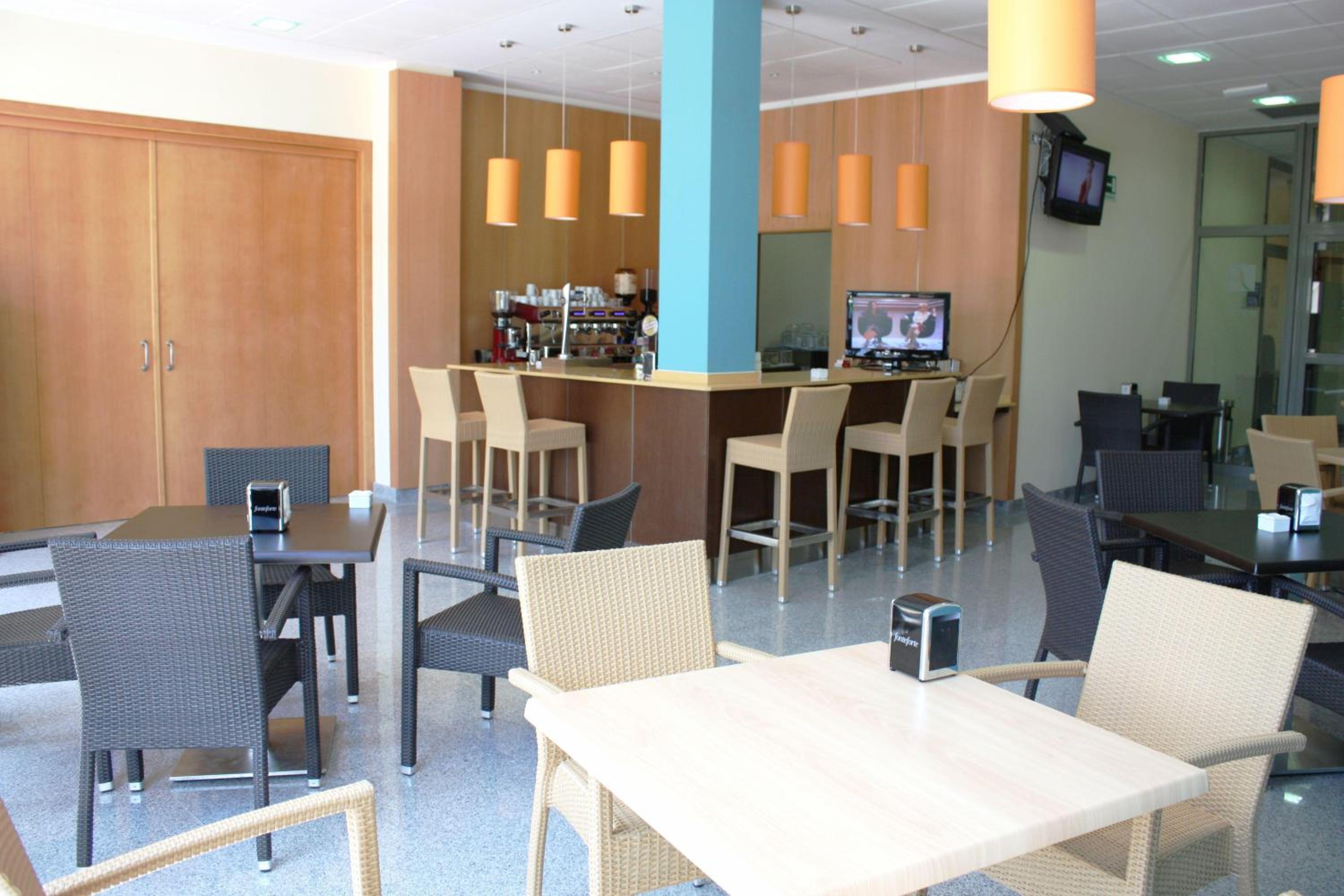 Alcocebre Suites Hotel,,3 star