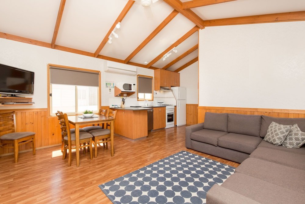 Nrma Mildura Riverside Holiday Park,Echuca>>Cabarita,3 star