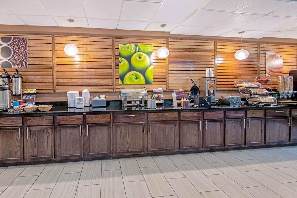 La Quinta Inn & Suites By Wyndham Woodward,Woodward>>Gage,3 star