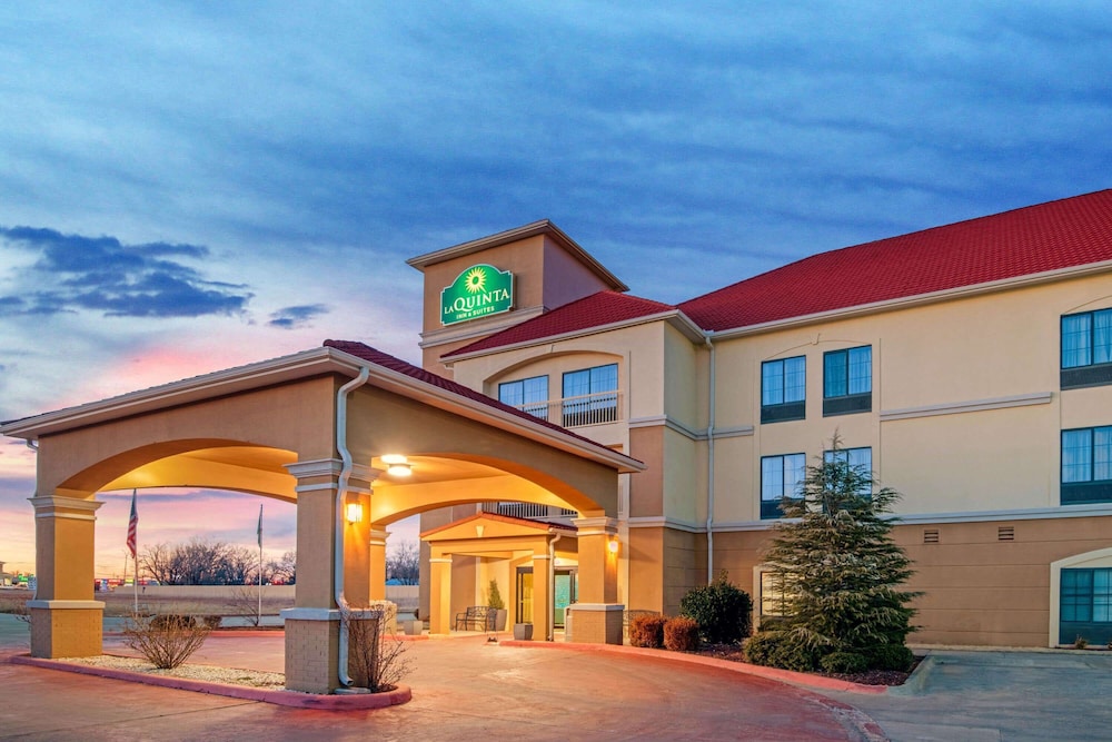 La Quinta Inn & Suites By Wyndham Woodward,Woodward>>Gage,3 star