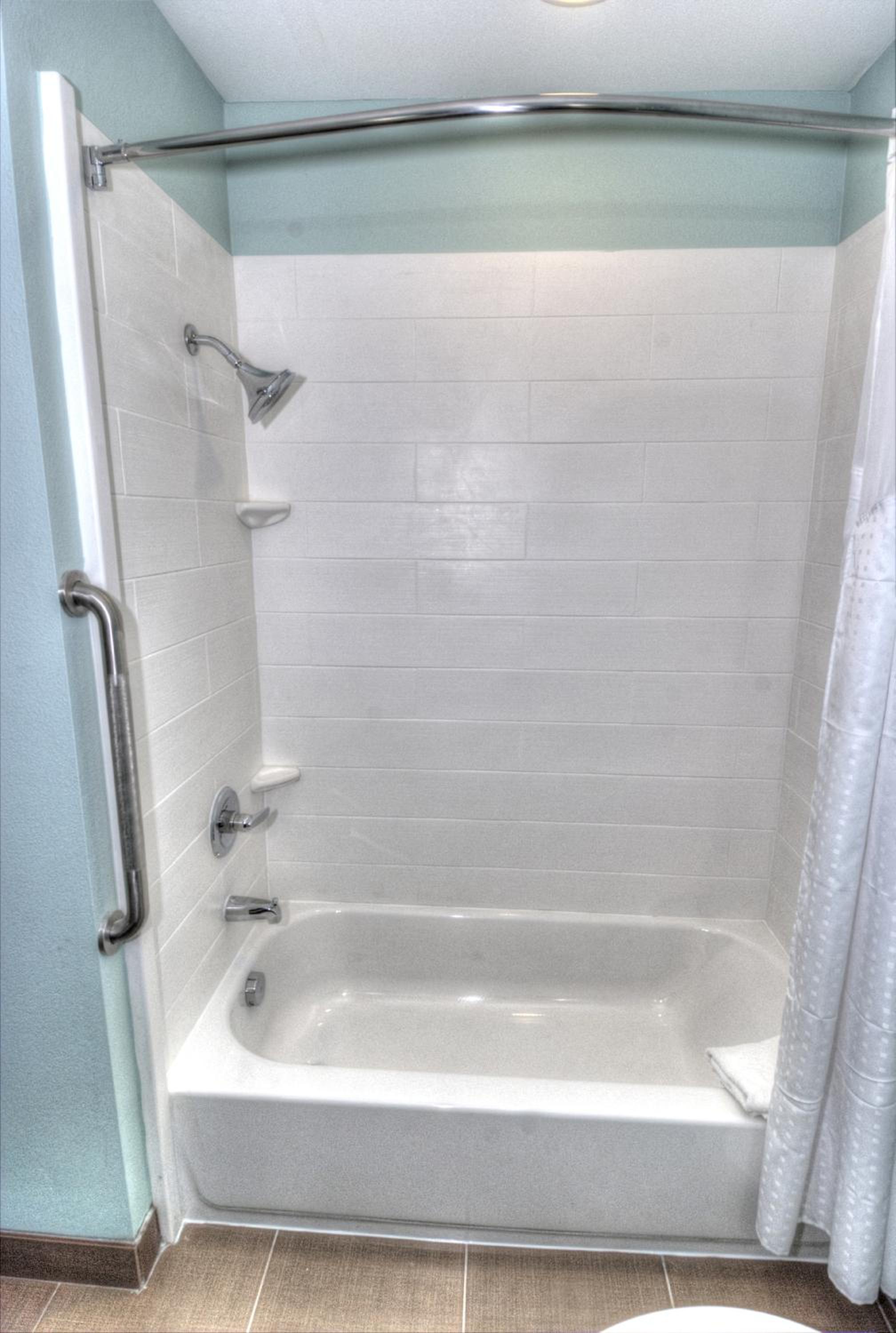 holiday inn express and suites austin south by ihg