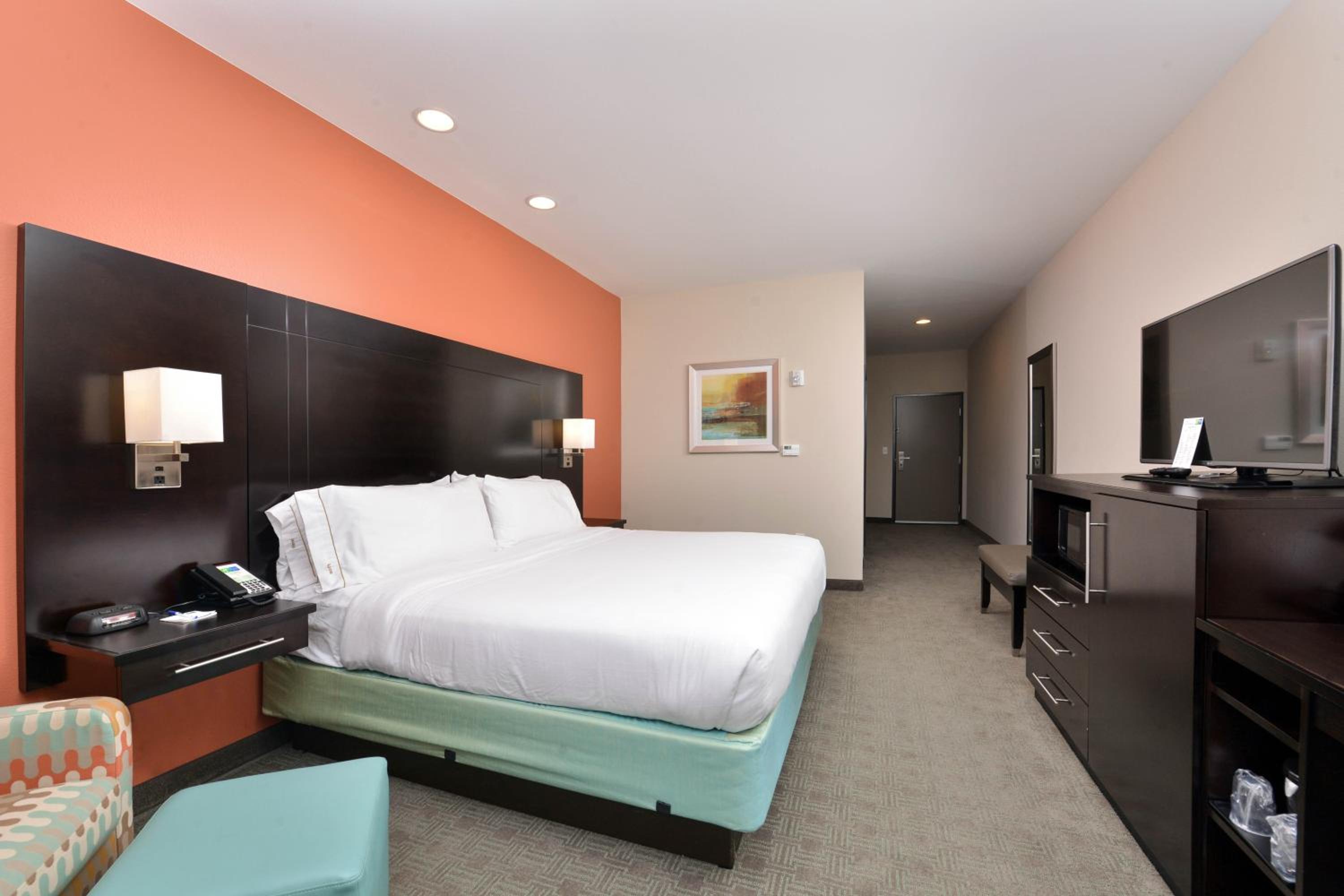 holiday inn express and suites austin south by ihg