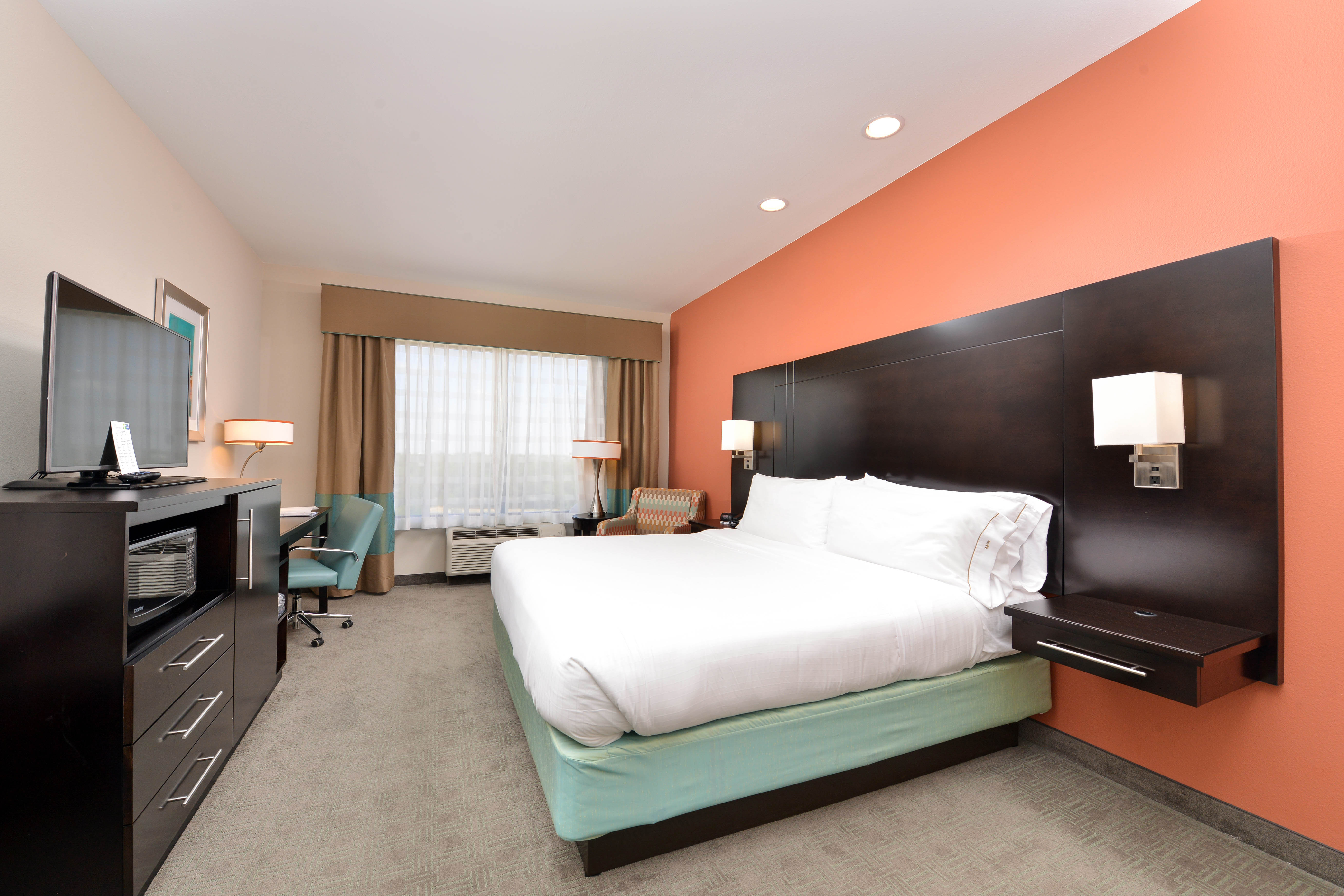 holiday inn express and suites austin south by ihg
