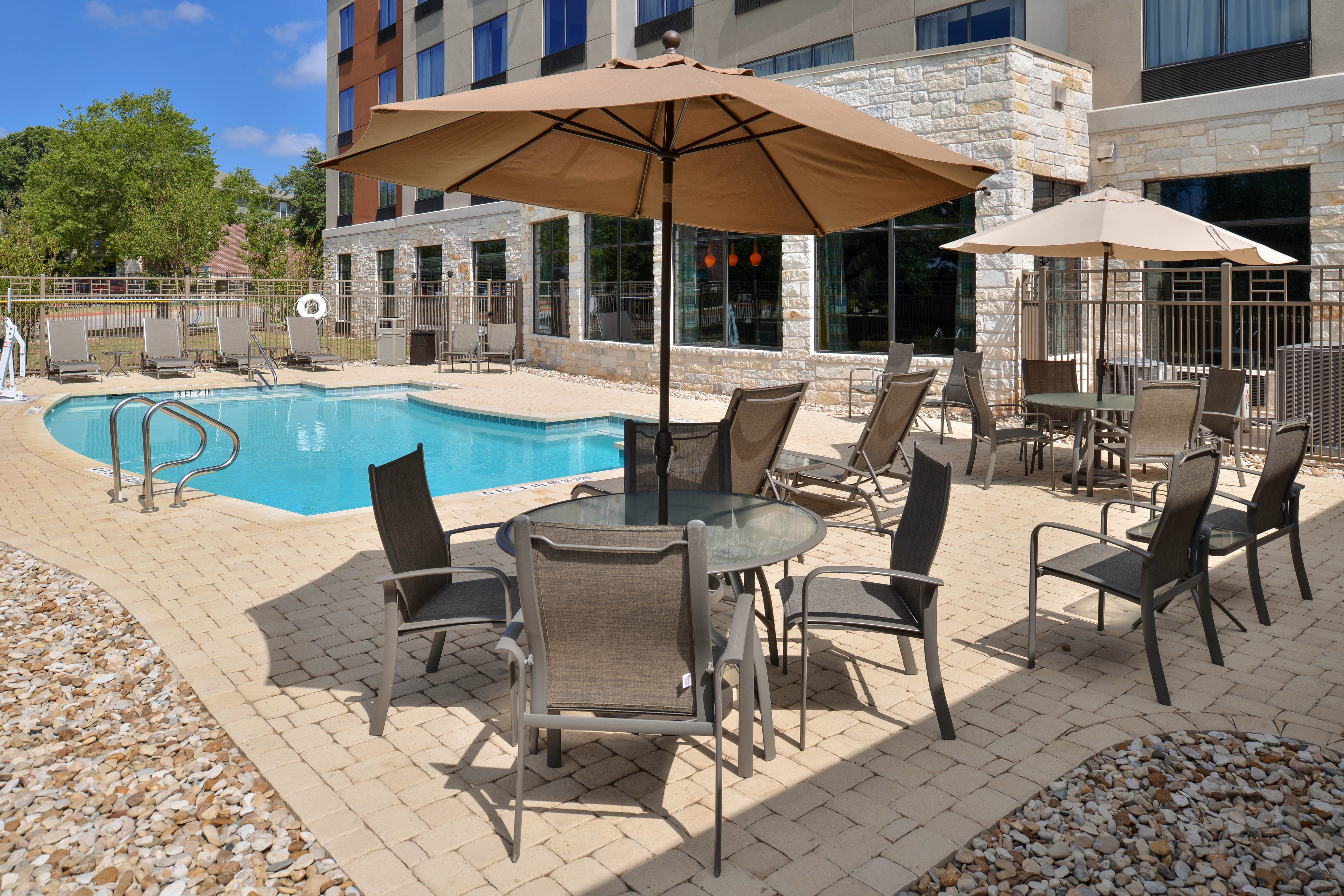holiday inn express and suites austin south by ihg