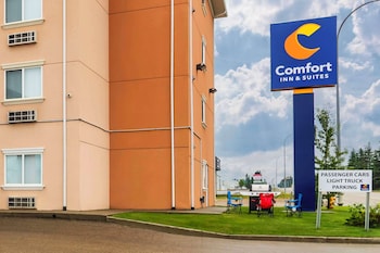 comfort inn and suites edson