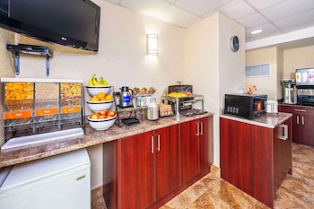 comfort inn and suites edson
