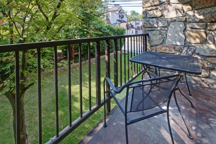 gatlinburg town square by exploria resorts