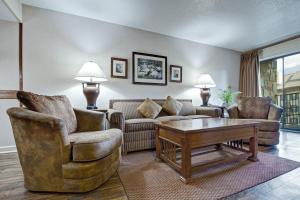 gatlinburg town square by exploria resorts