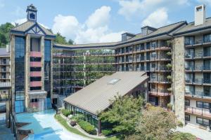gatlinburg town square by exploria resorts