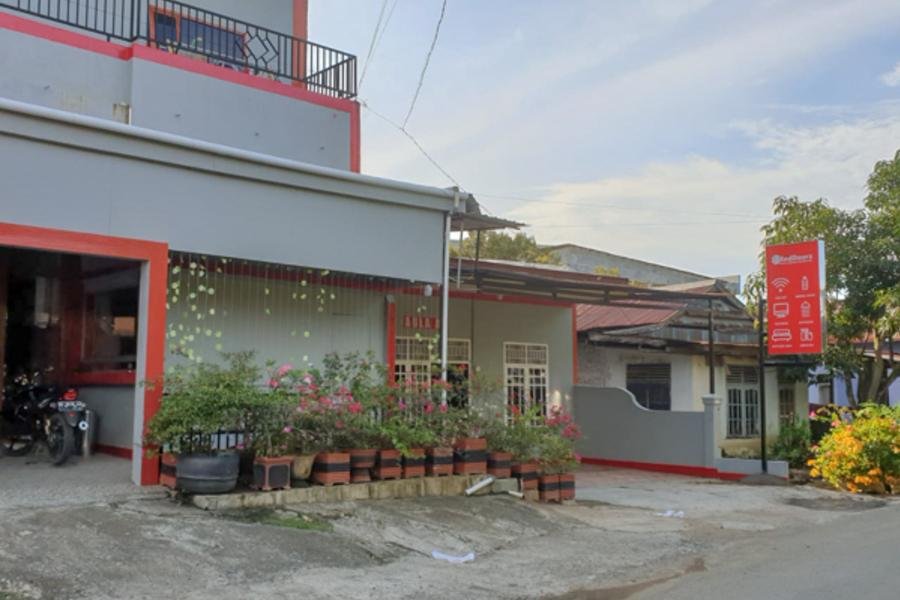 reddoorz near pasar baru mamuju