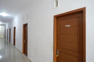reddoorz near pasar baru mamuju