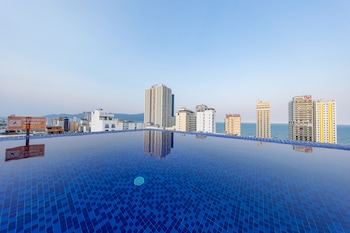 sea queen hotel