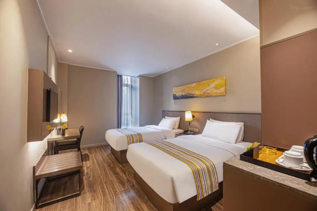 home inn plus kunshan beimen road jiufangcheng
