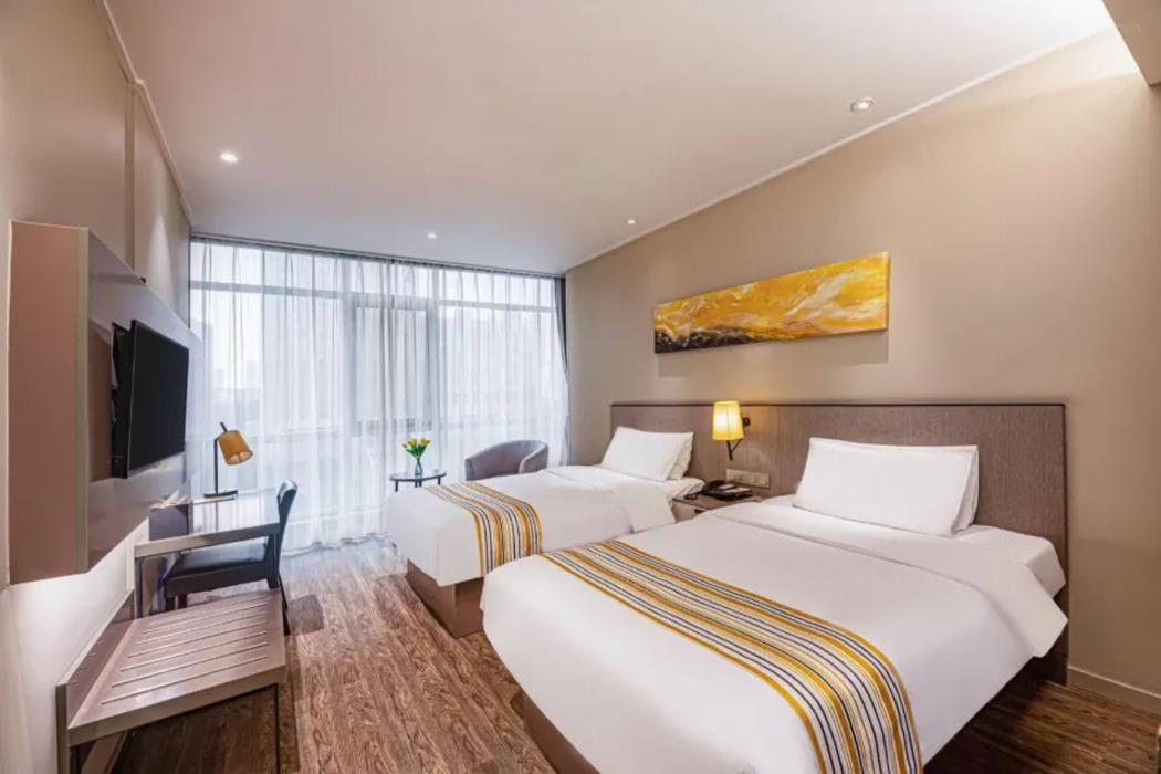 home inn plus kunshan beimen road jiufangcheng