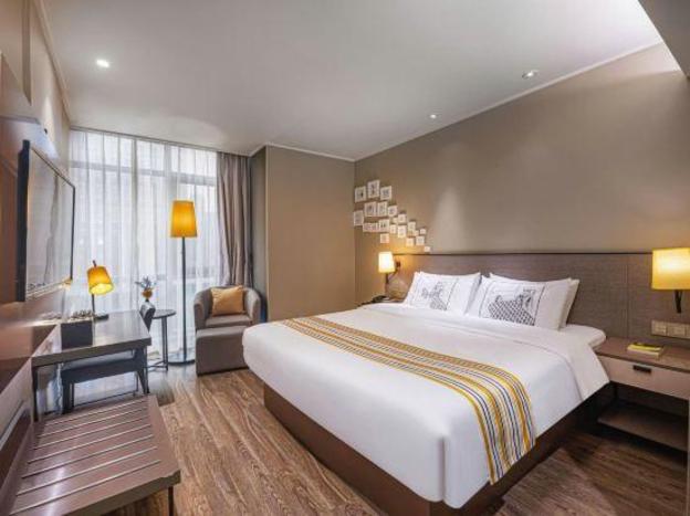 home inn plus kunshan beimen road jiufangcheng