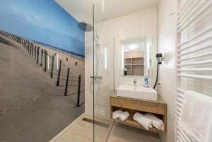 beach hotel zandvoort by center parcs