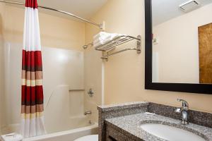 red roof inn cameron