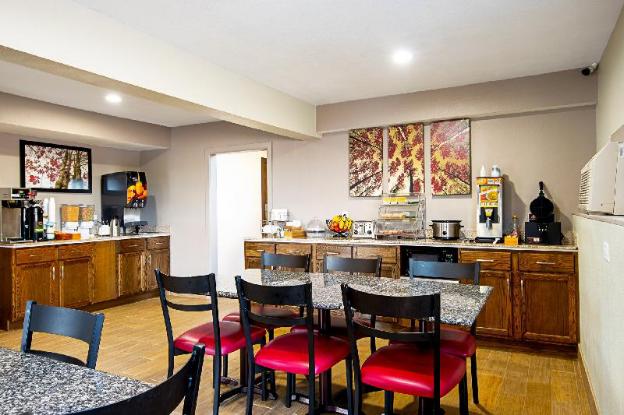 red roof inn cameron