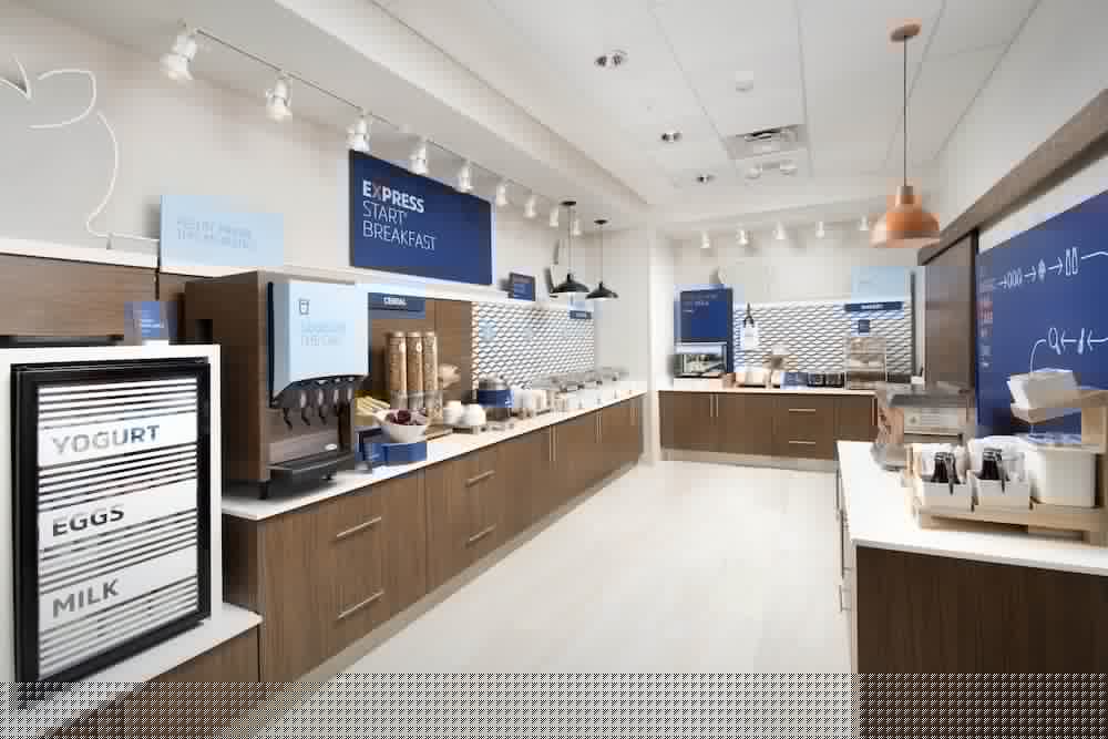 holiday inn express gloucester by ihg