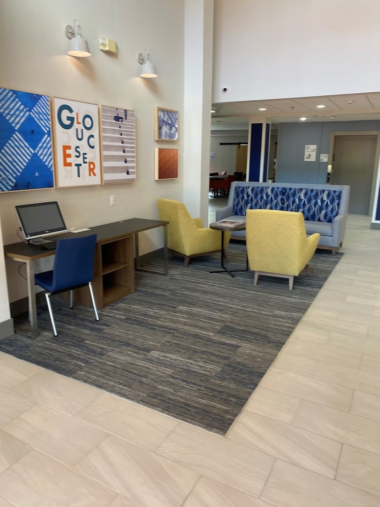 holiday inn express gloucester by ihg