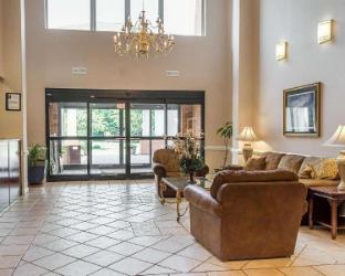 holiday inn express gloucester by ihg
