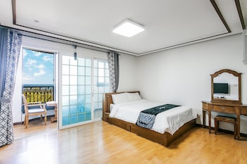 jeju view of sea pension