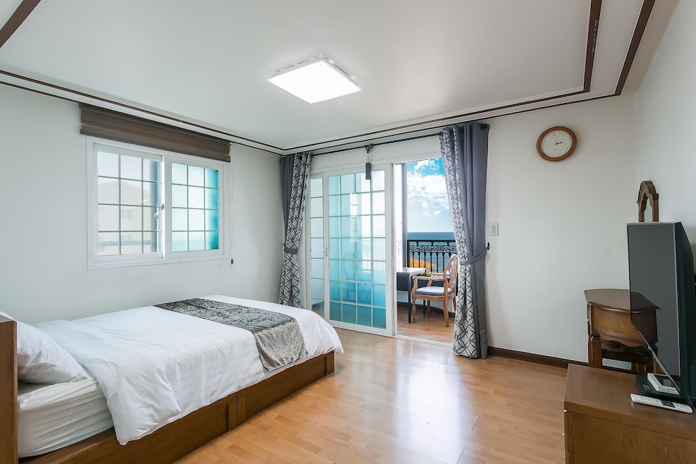 jeju view of sea pension