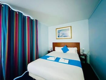 hotel bellevue paris montmartre