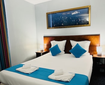 hotel bellevue paris montmartre