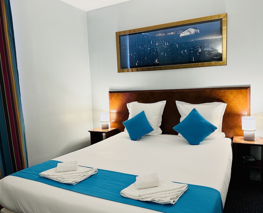 hotel bellevue paris montmartre