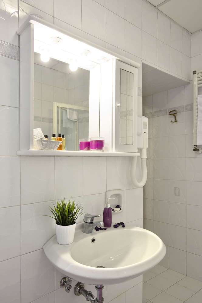 villa s lorenzo adults only