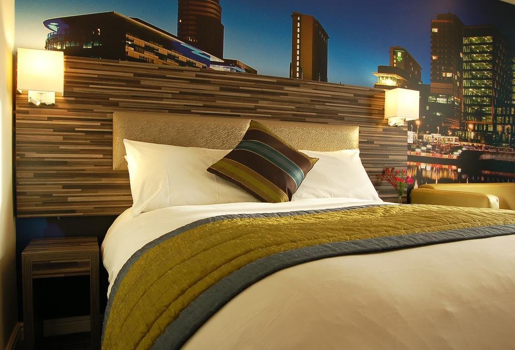 diamond lodge adults only