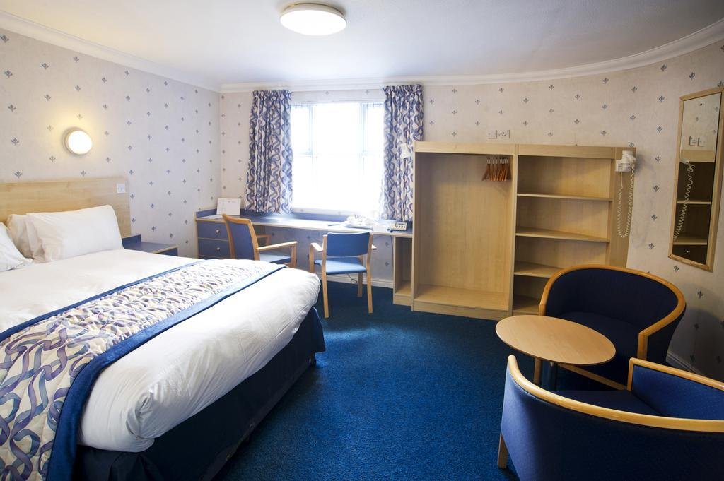 diamond lodge adults only