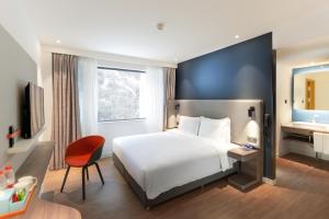 holiday inn express jiuzhaigou an ihg hotel
