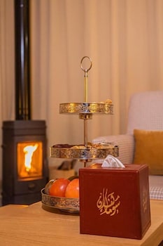 shemsmoon suites and spa