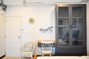 c room at airport by choktawee