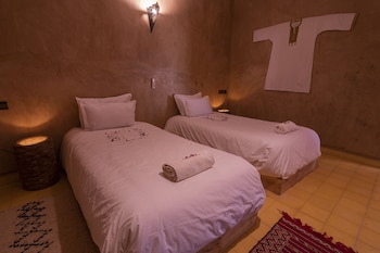 kasbah sahara services hotel