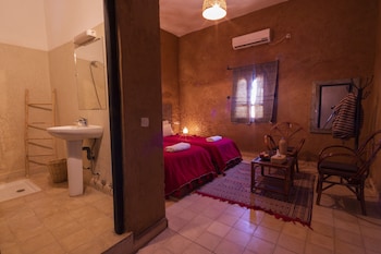 kasbah sahara services hotel