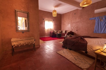 kasbah sahara services hotel