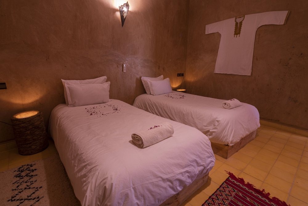 kasbah sahara services hotel