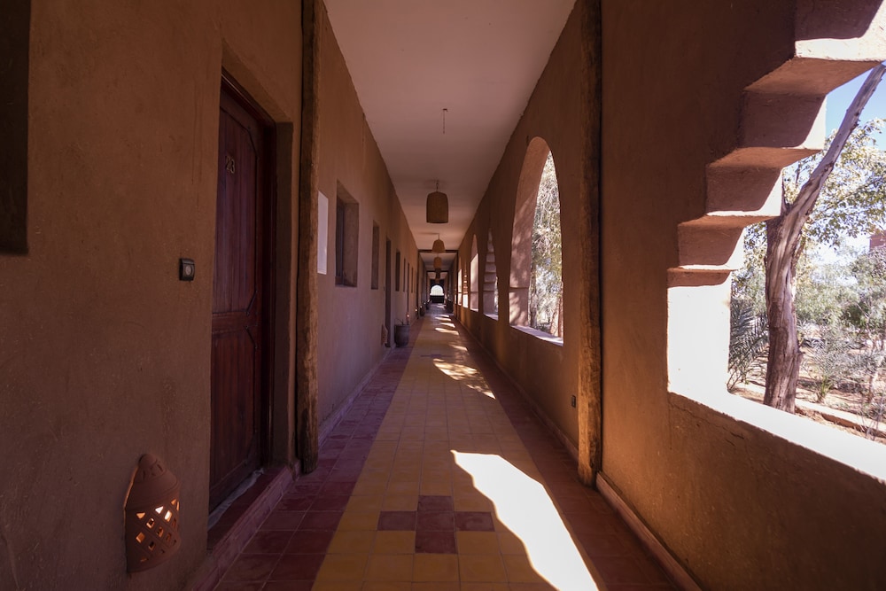 kasbah sahara services hotel