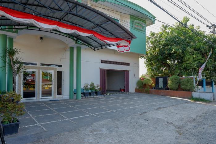 reddoorz jalan jenderal sudirman palopo