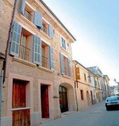 lhostal hotel dinterior