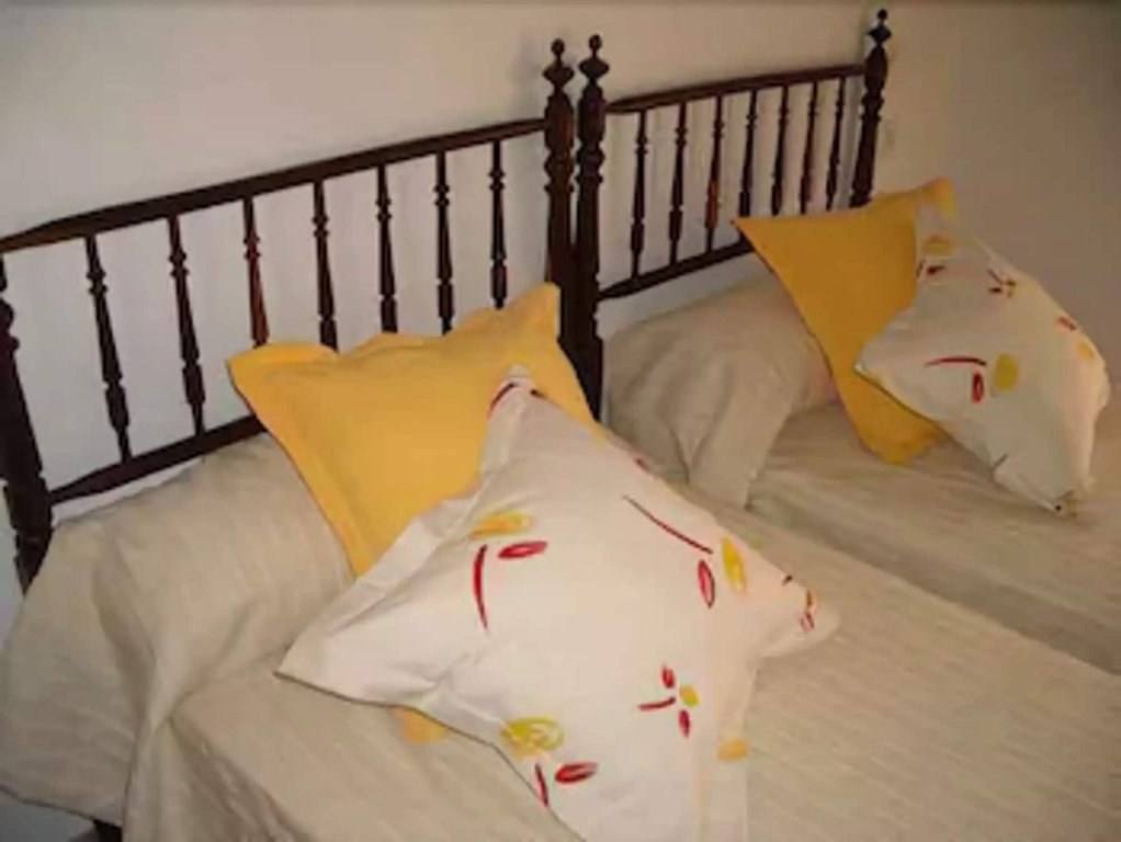 lhostal hotel dinterior