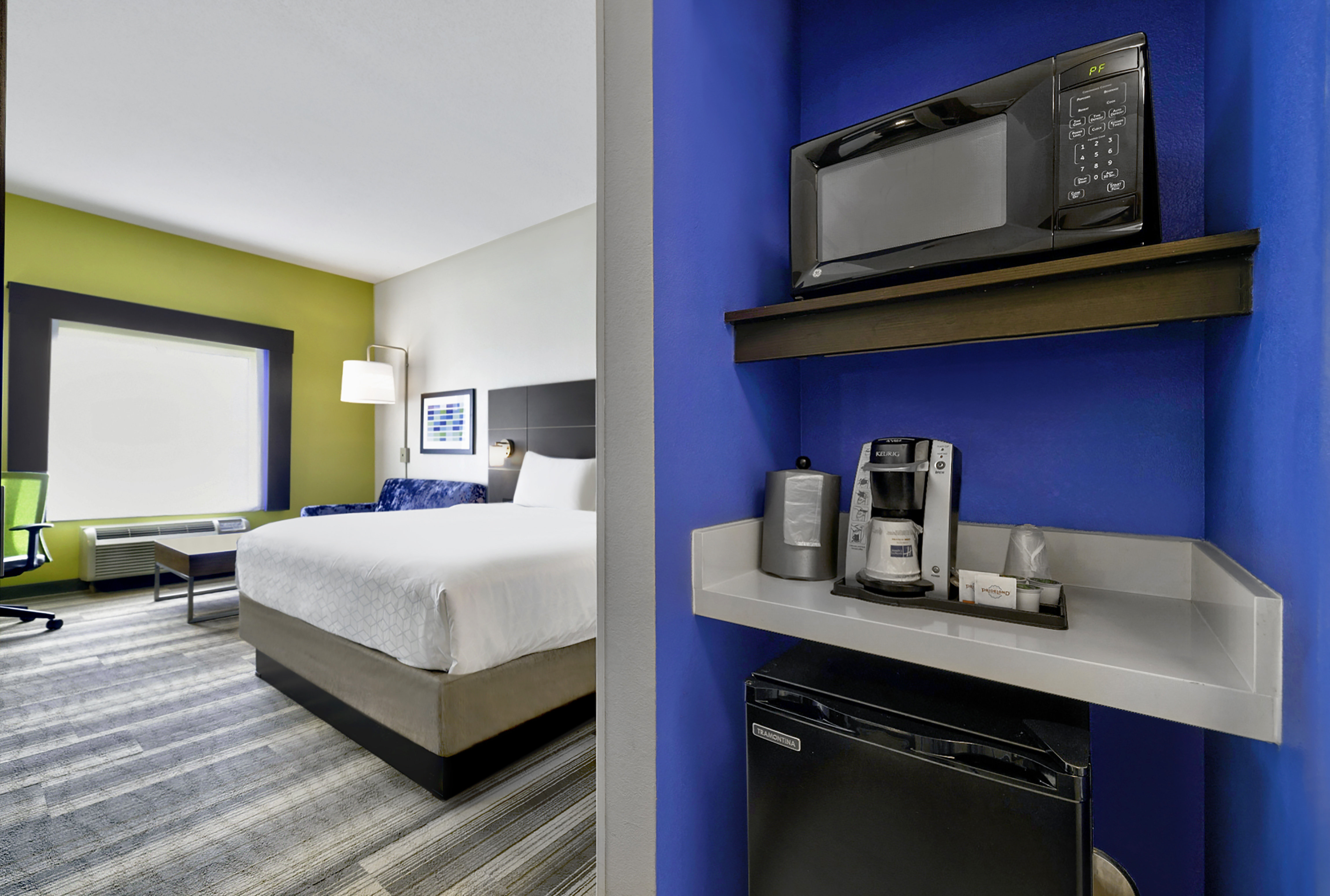 holiday inn express and suites kansas city grandvi